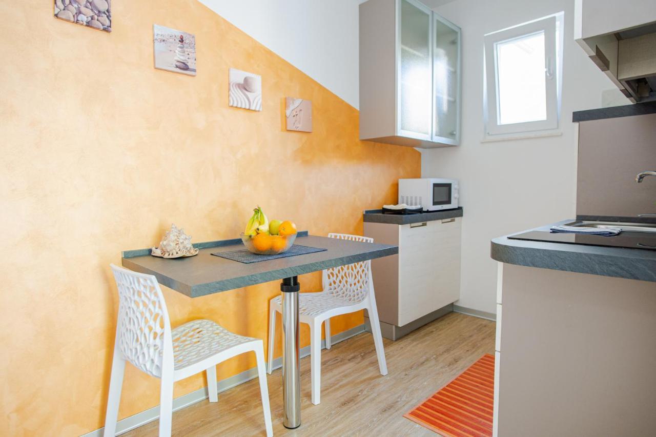 Exclusive Seaside Dream Apartments Murter Exterior foto