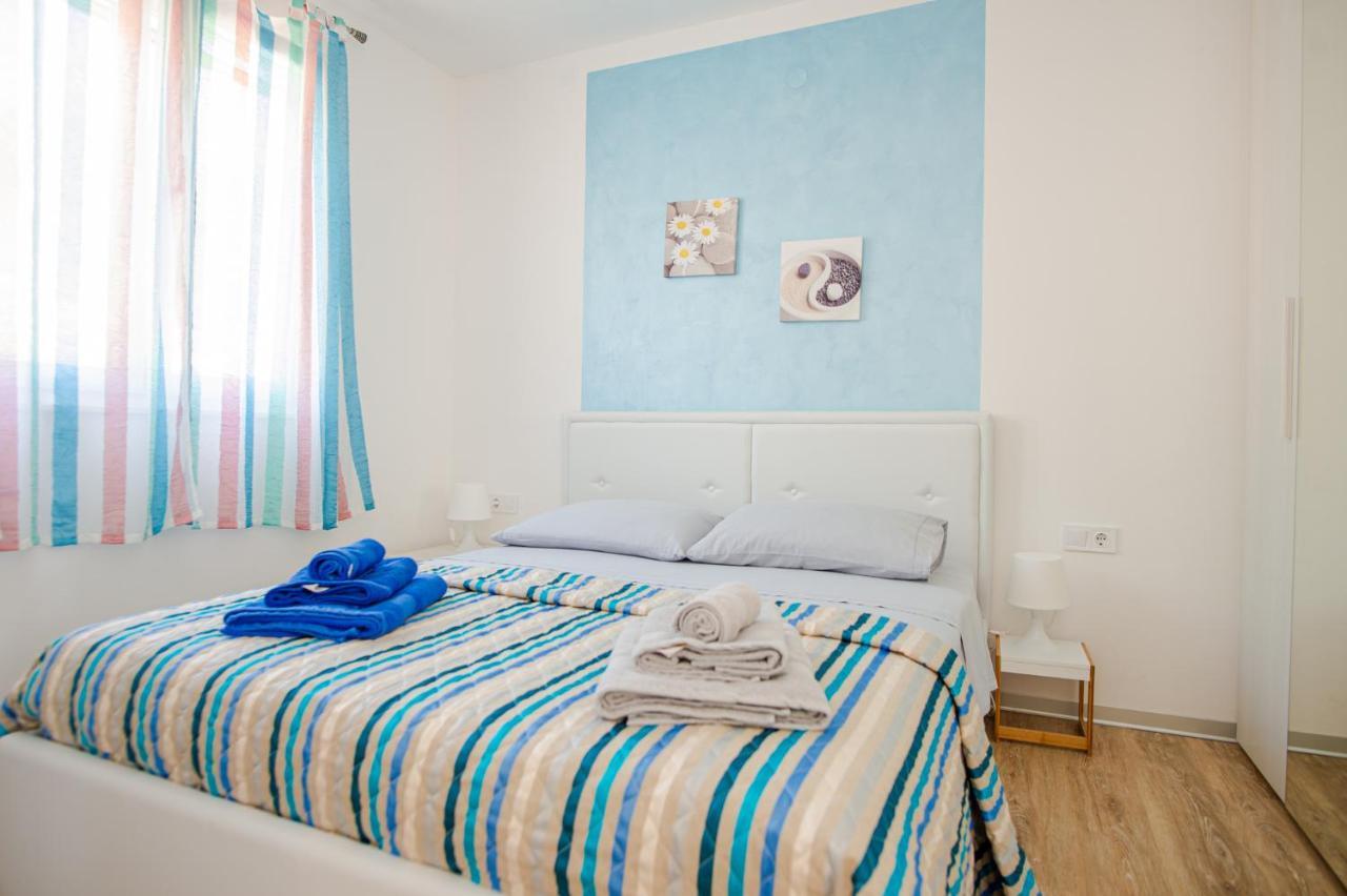 Exclusive Seaside Dream Apartments Murter Exterior foto